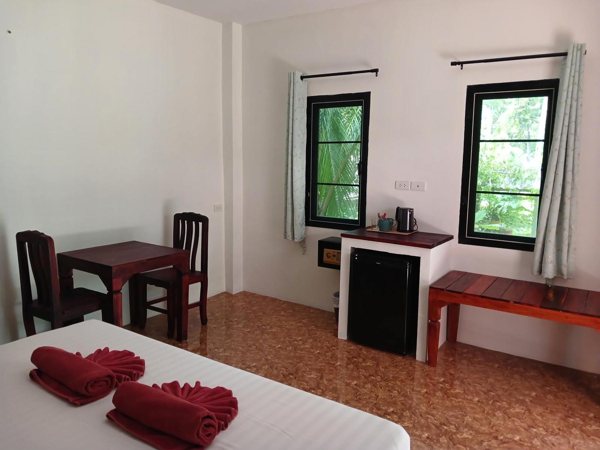 Baan Long Lodge