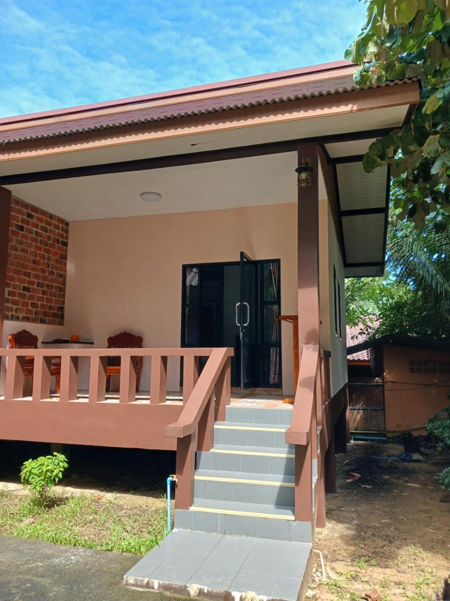 Baan Long Lodge Koh Lanta