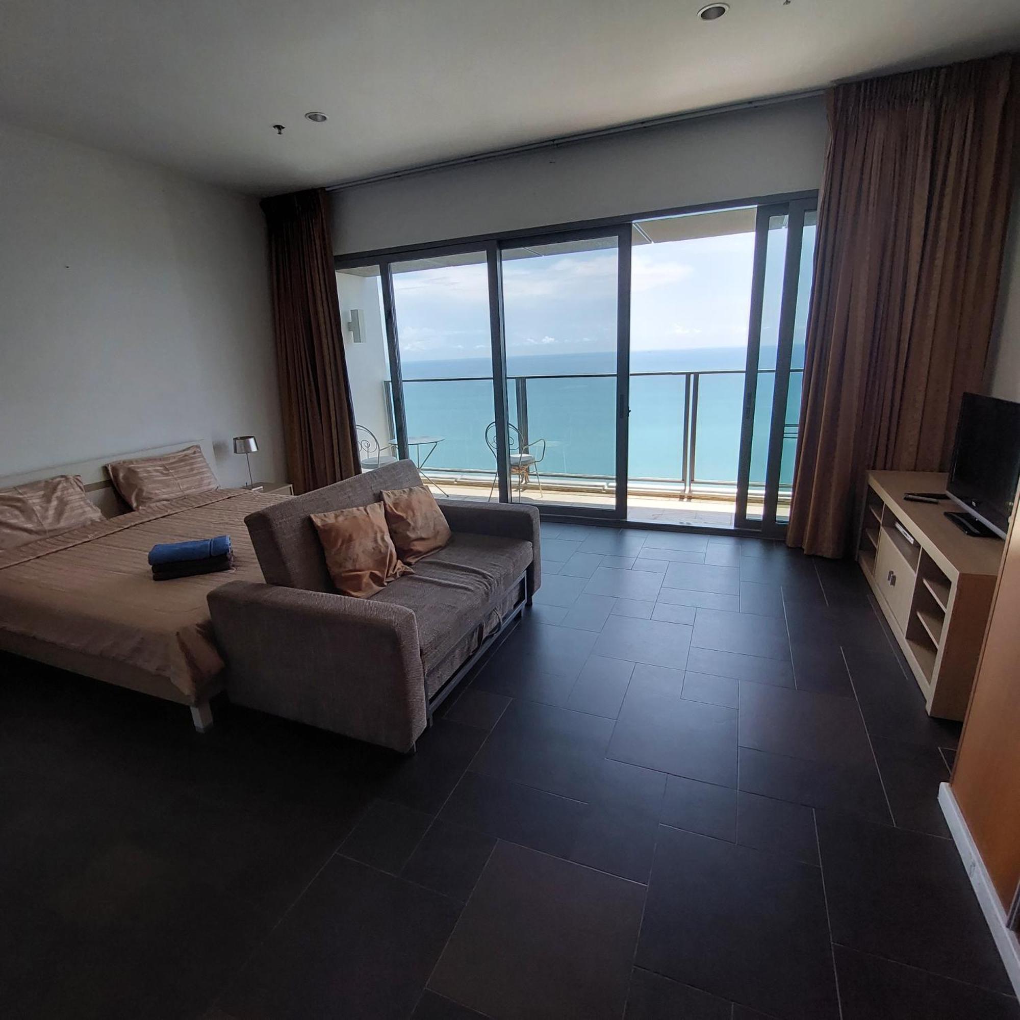 Sea View In Apartment *