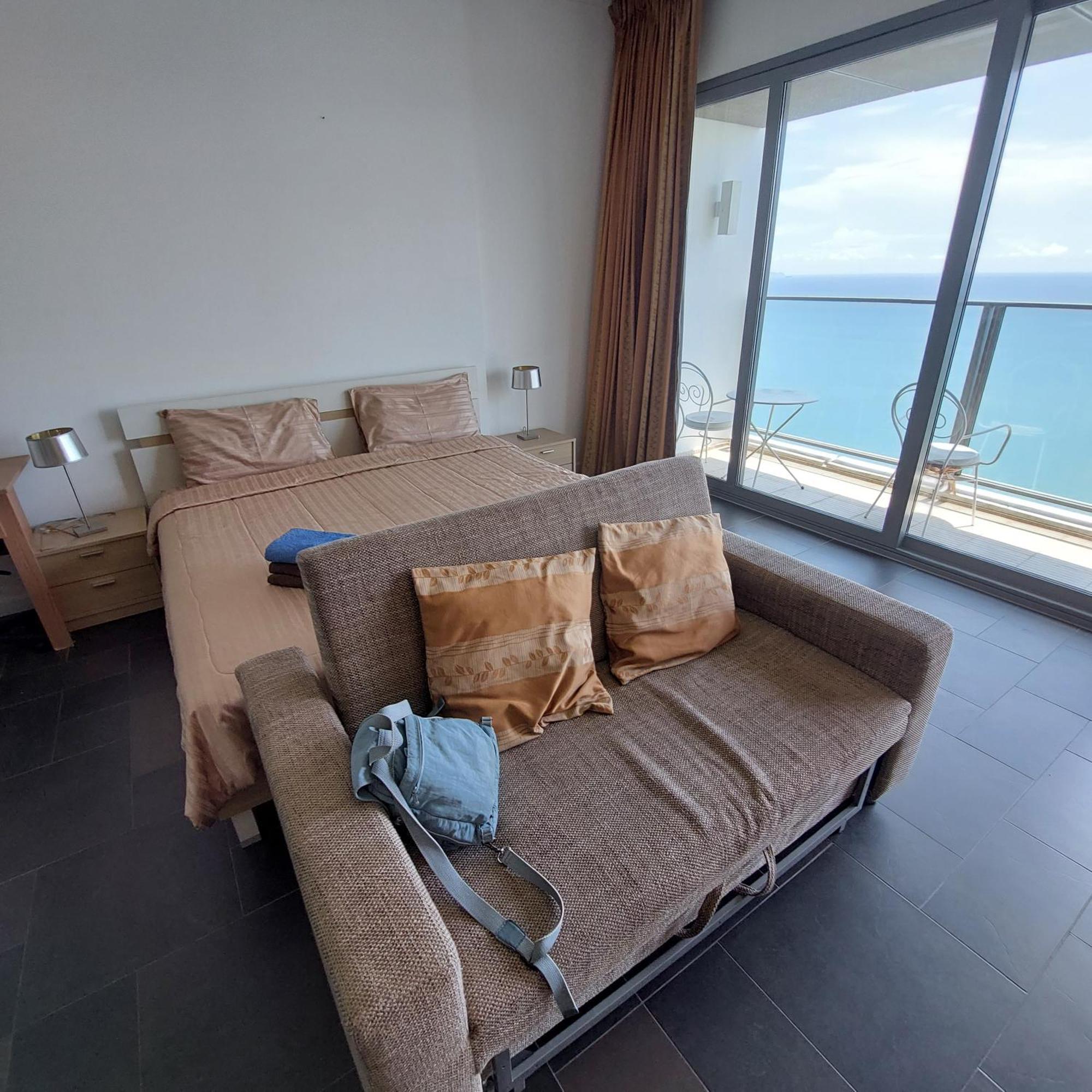 Apartment Sea View In *