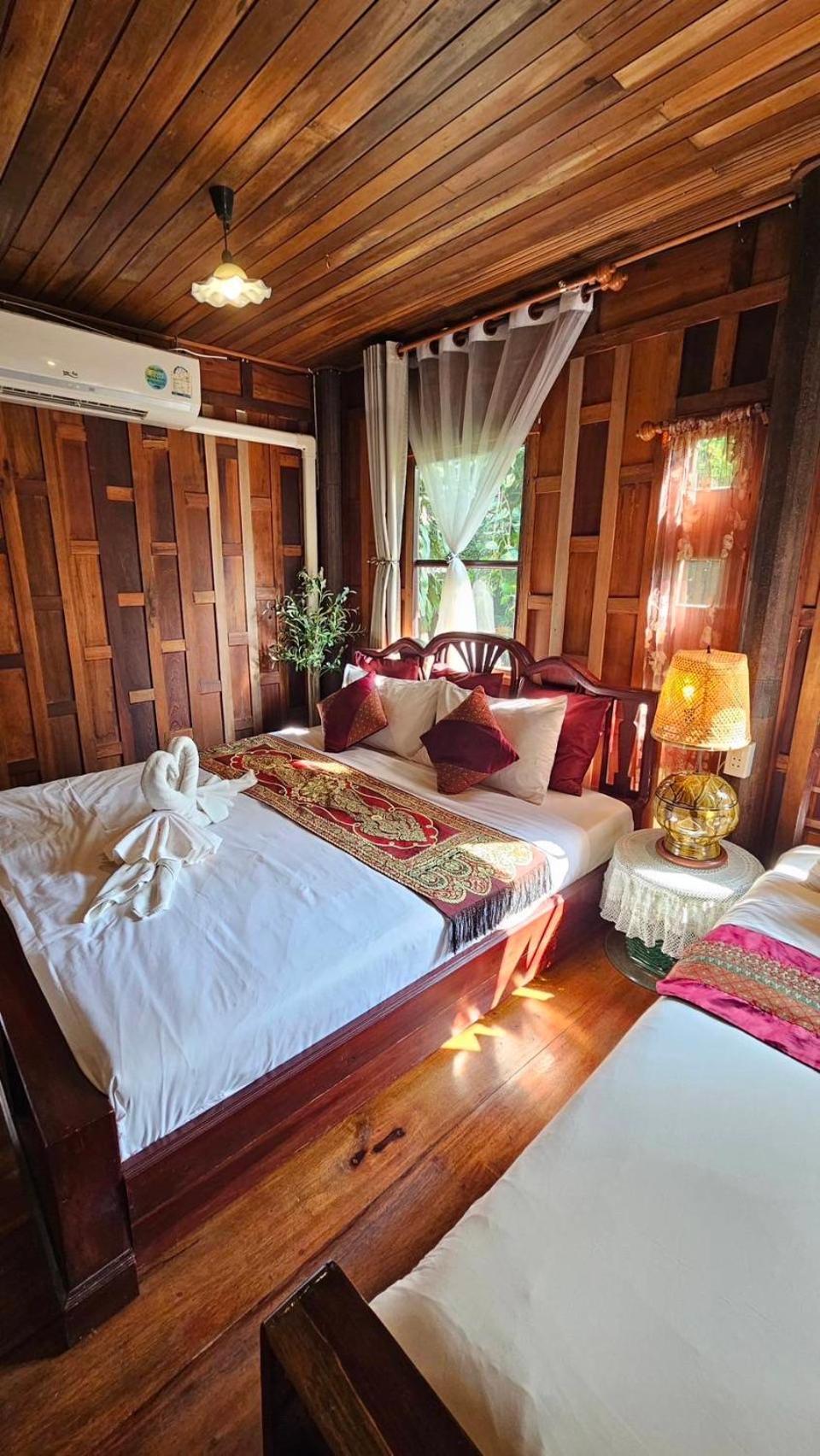 The Antique Riverside Resort Ban Pong (Ratchaburi)