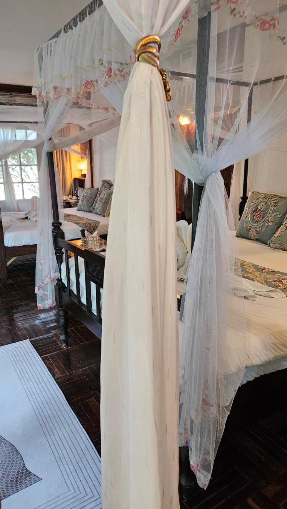 The Antique Riverside Resort