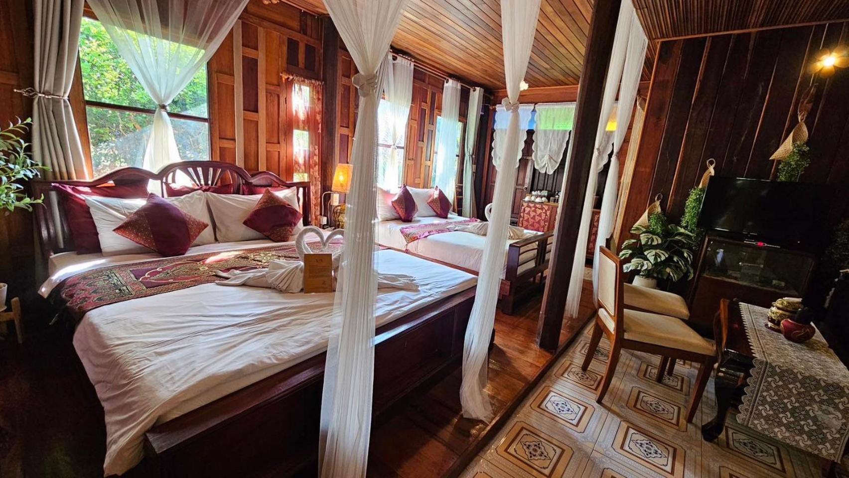 The Antique Riverside Resort Ban Pong (Ratchaburi)