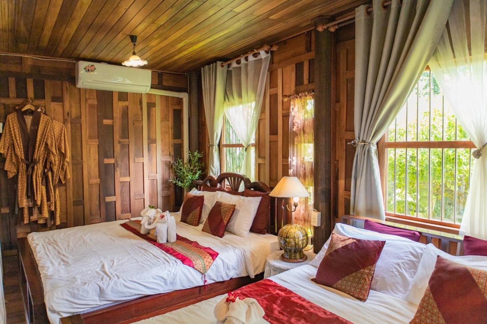Resort The Antique Riverside