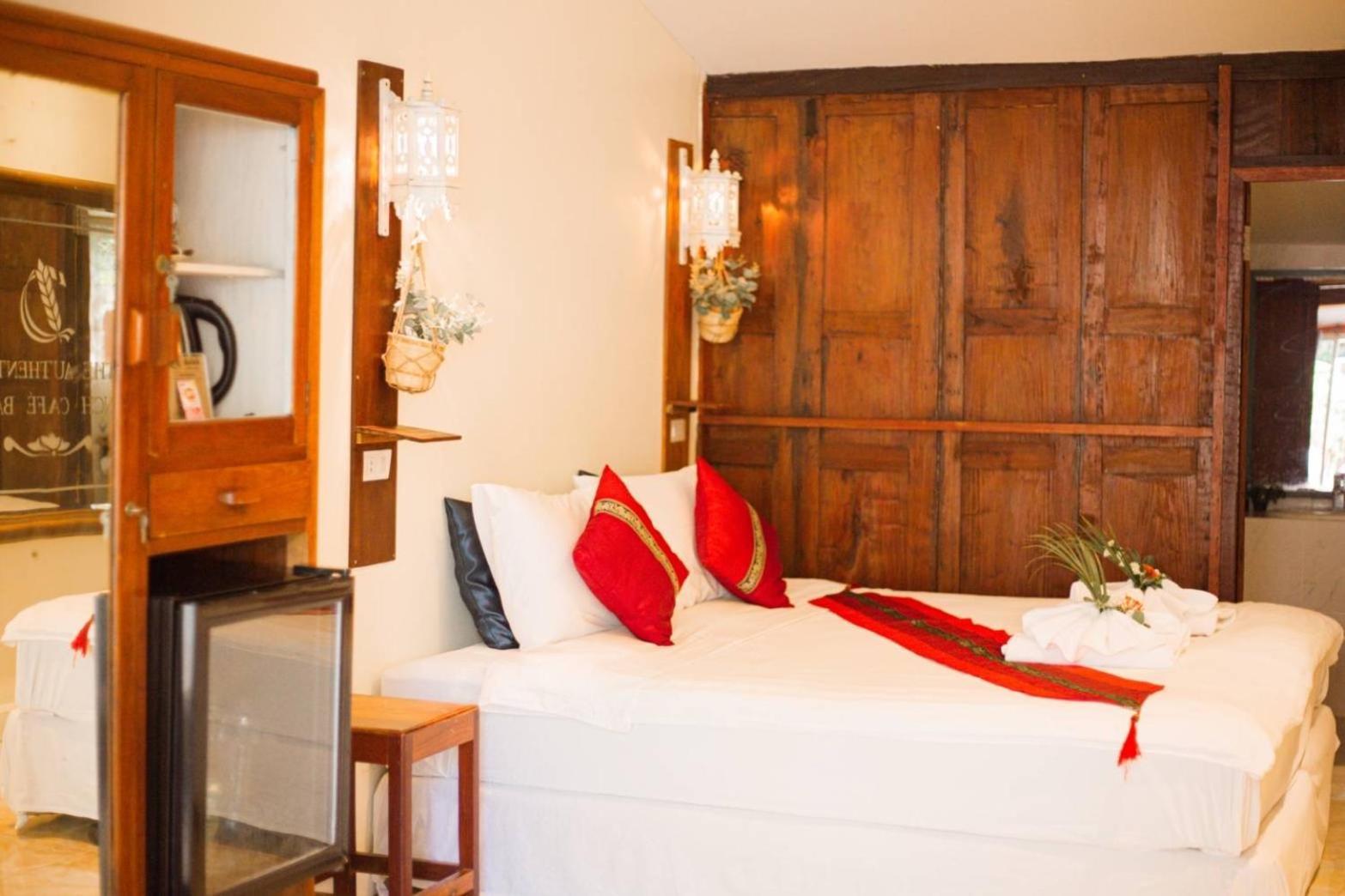 The Antique Riverside Resort 2*