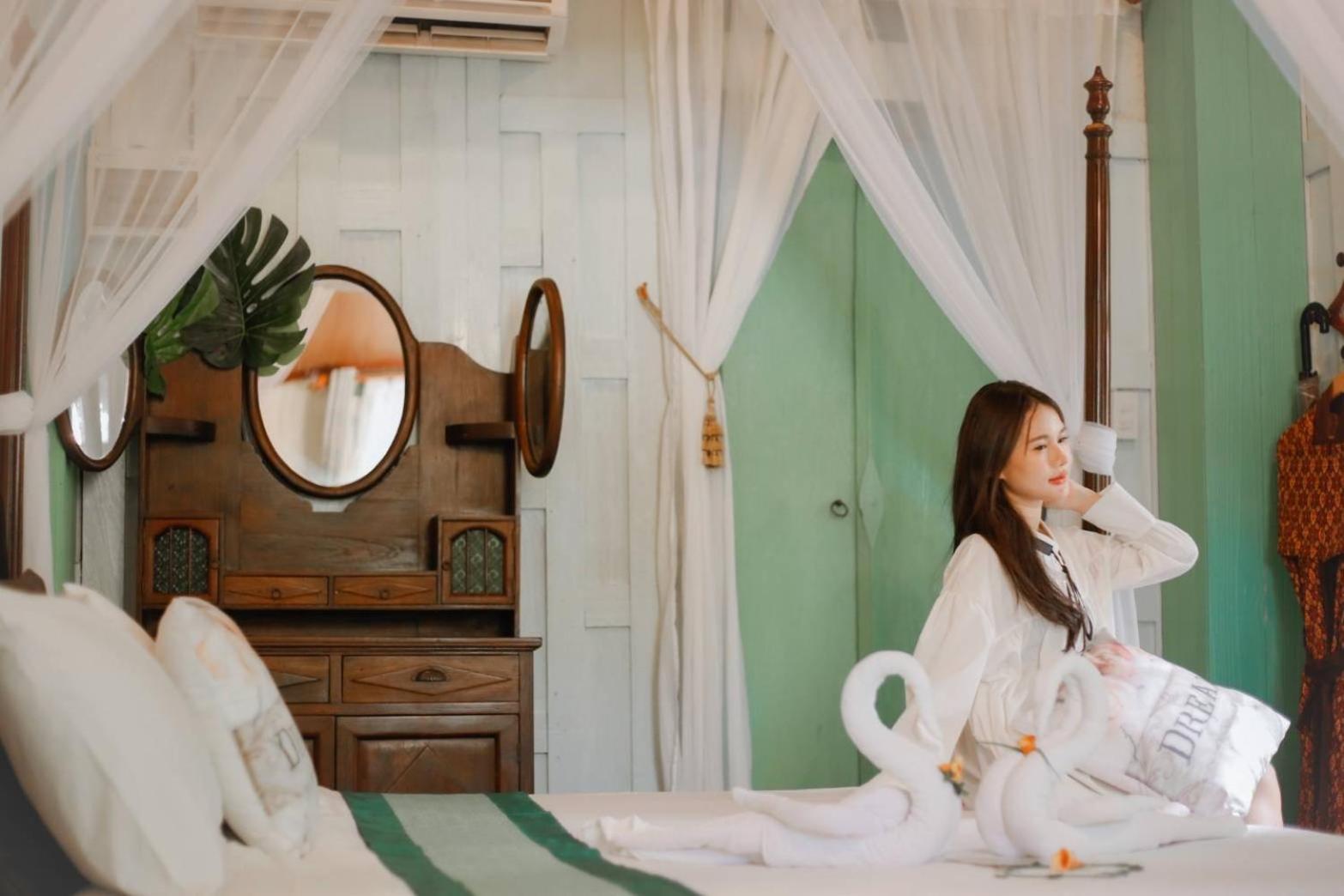 The Antique Riverside Resort Ban Pong (Ratchaburi)