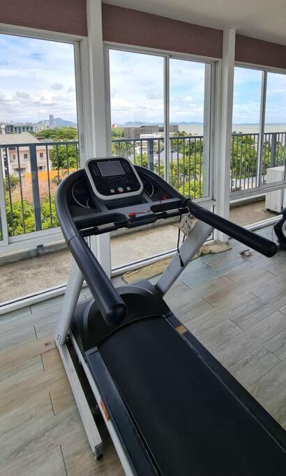 Cosy Seaview Room, High Floor, Free Netflix Apartamento Bangsaen