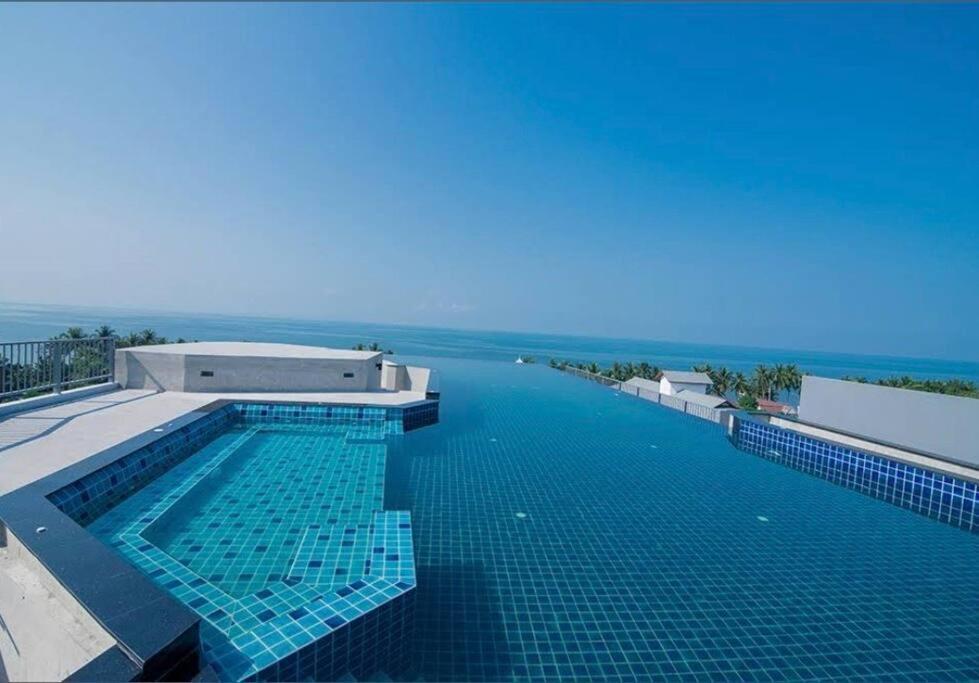 Cosy Seaview Room, High Floor, Free Netflix