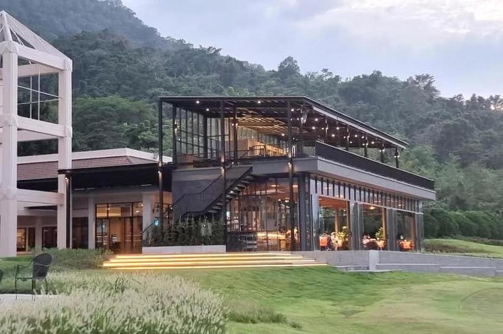 Resort Royal Hills Golf And Nakhon Nayok