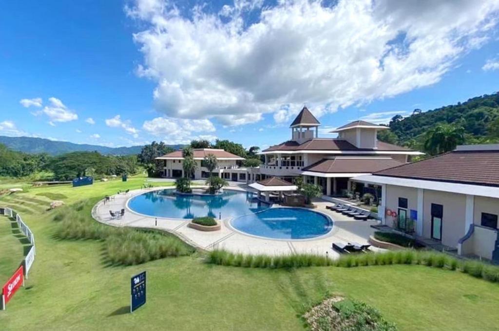 Royal Hills Golf And Resort 3*