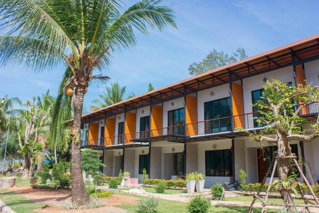 Resort Seesea 3*
