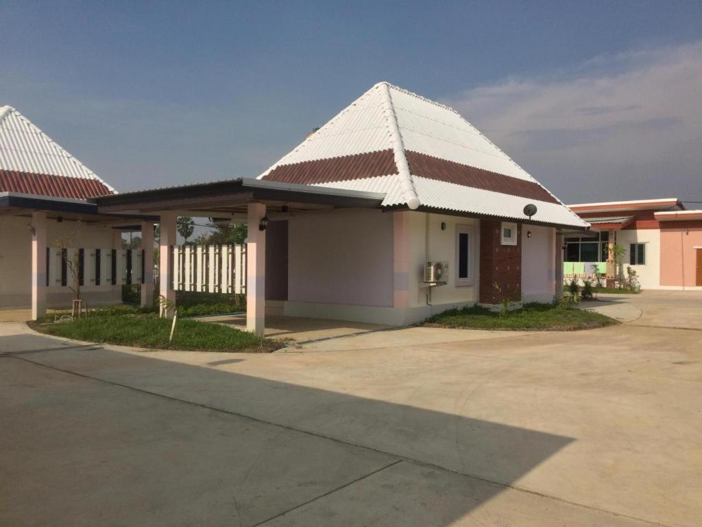 Suanrak 2* Suphan Buri
