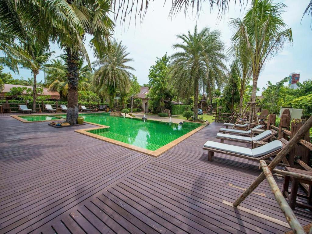 Baan Baitan Resort