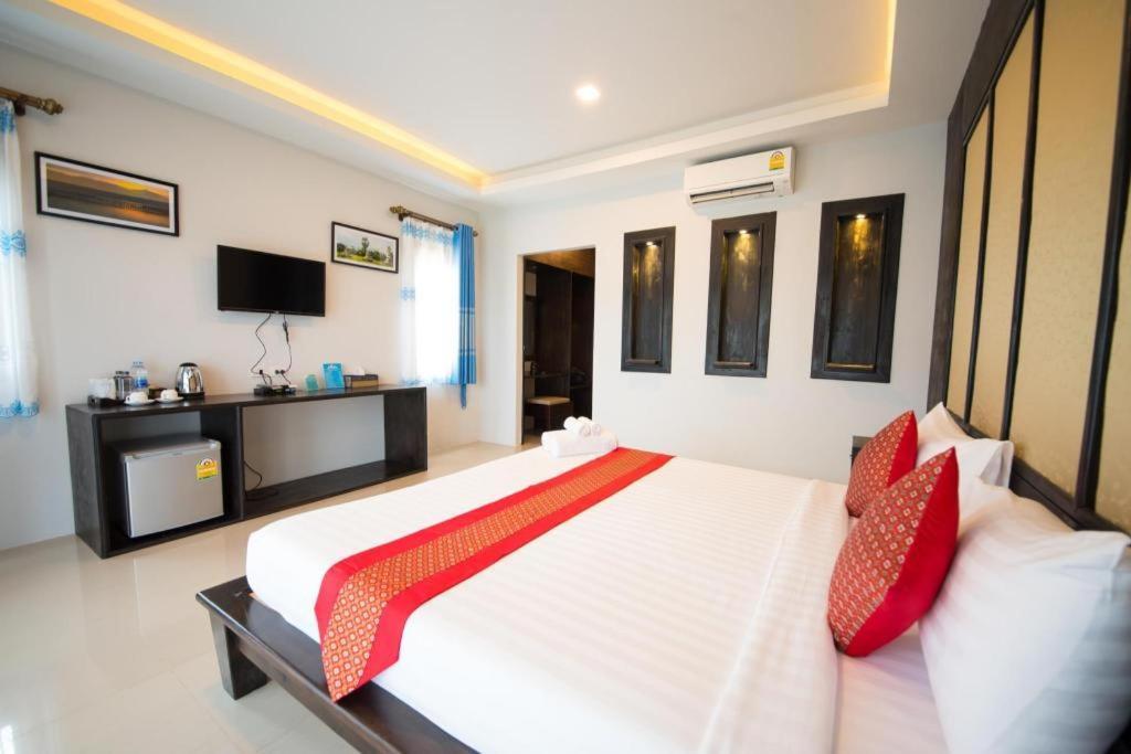 Resort Poochommhok 2*