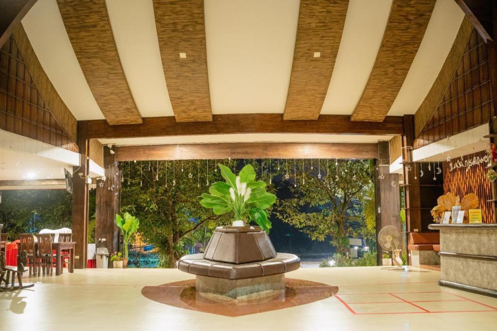 Resort Poochommhok Sangkhla Buri