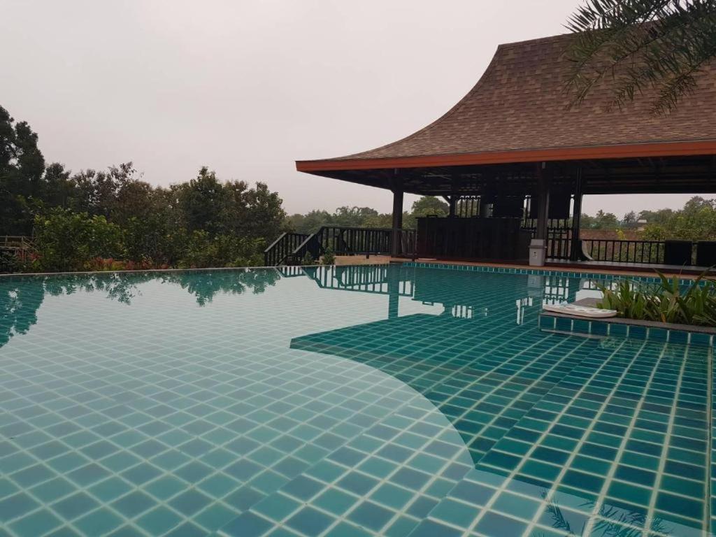 Poochommhok Resort 2*