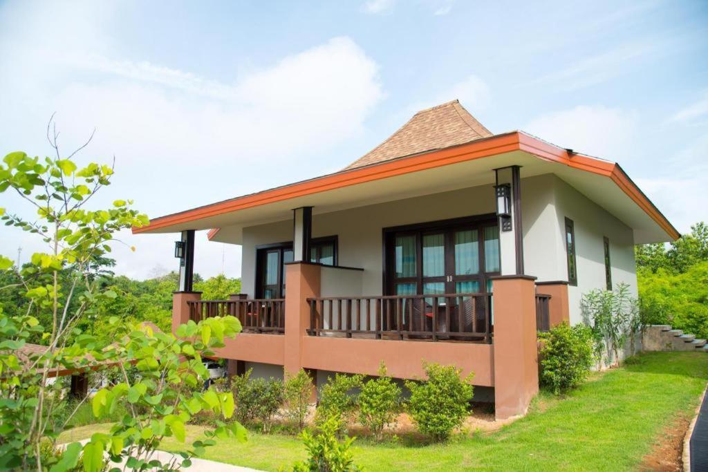 Poochommhok Resort 2*