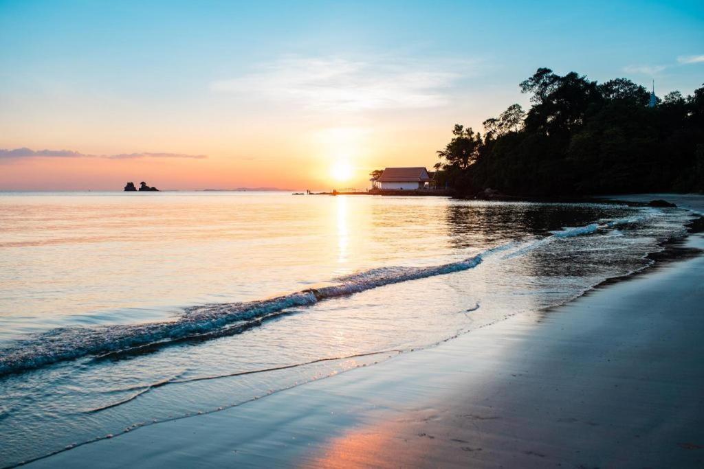 Resort Baan Suan Aou Khai Rayong