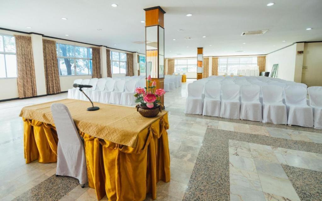 The Pine Resort Pathum Thani