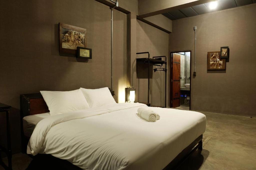 Rider Bedroom & Cafe Pran Buri