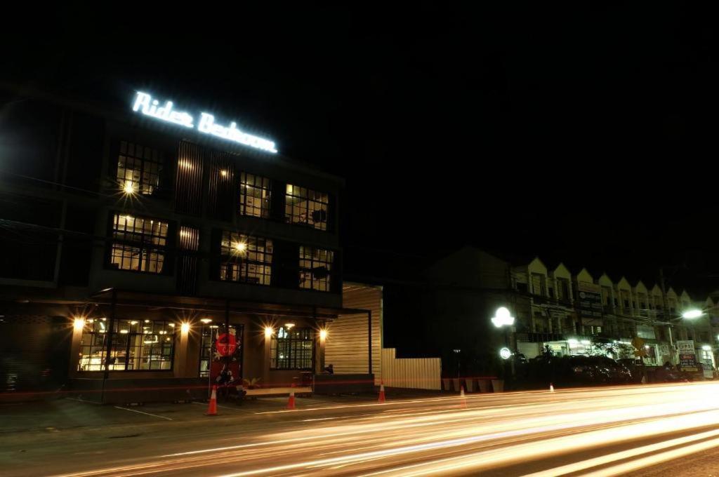 Hostel Rider Bedroom & Cafe Pran Buri