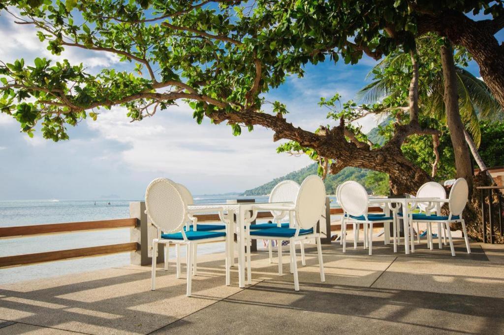 Sunset Beach Club & Spa
