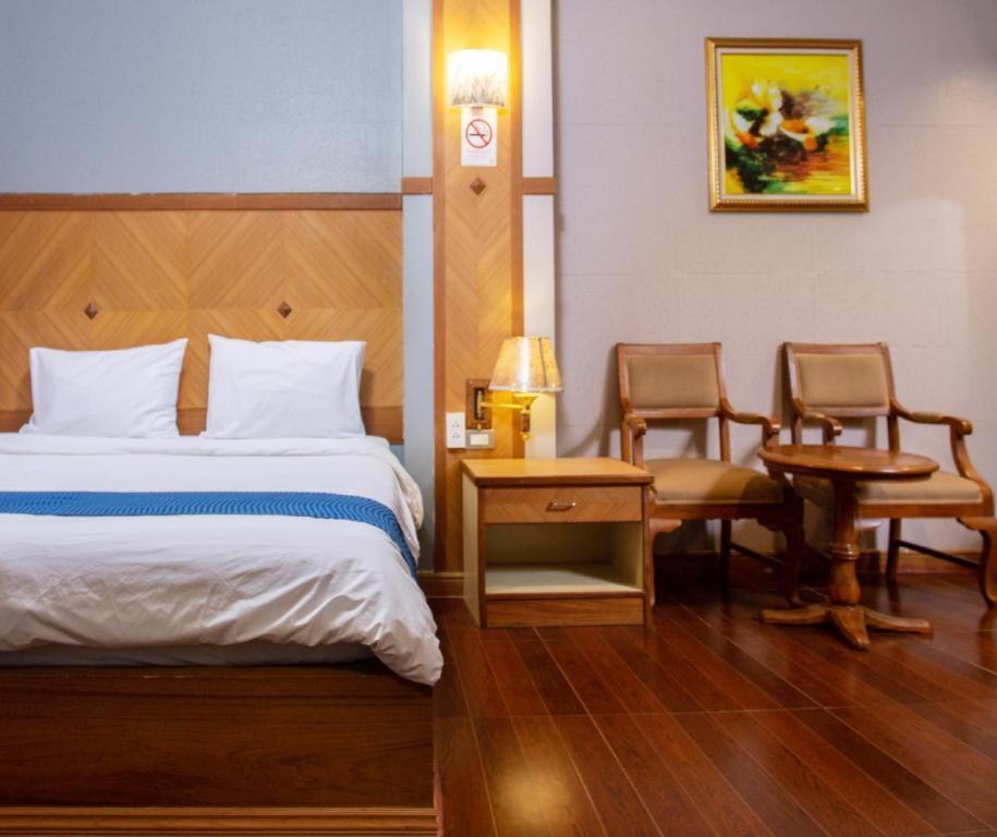 Hotel Nh Elegant