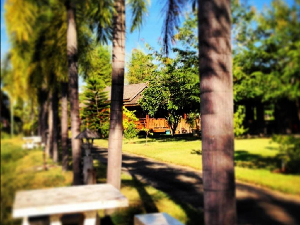Hotel Phuphan Park