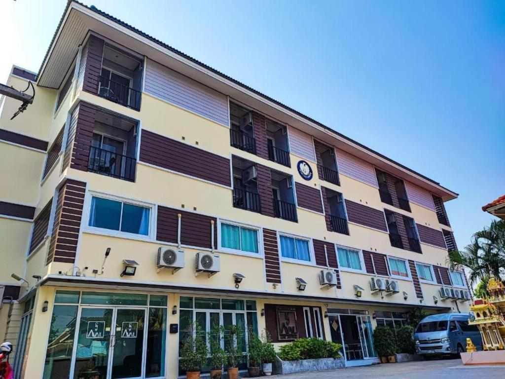 Inn The Avail 3*