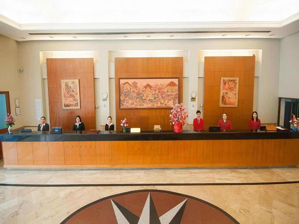 Grand Plaza Hotel 3*