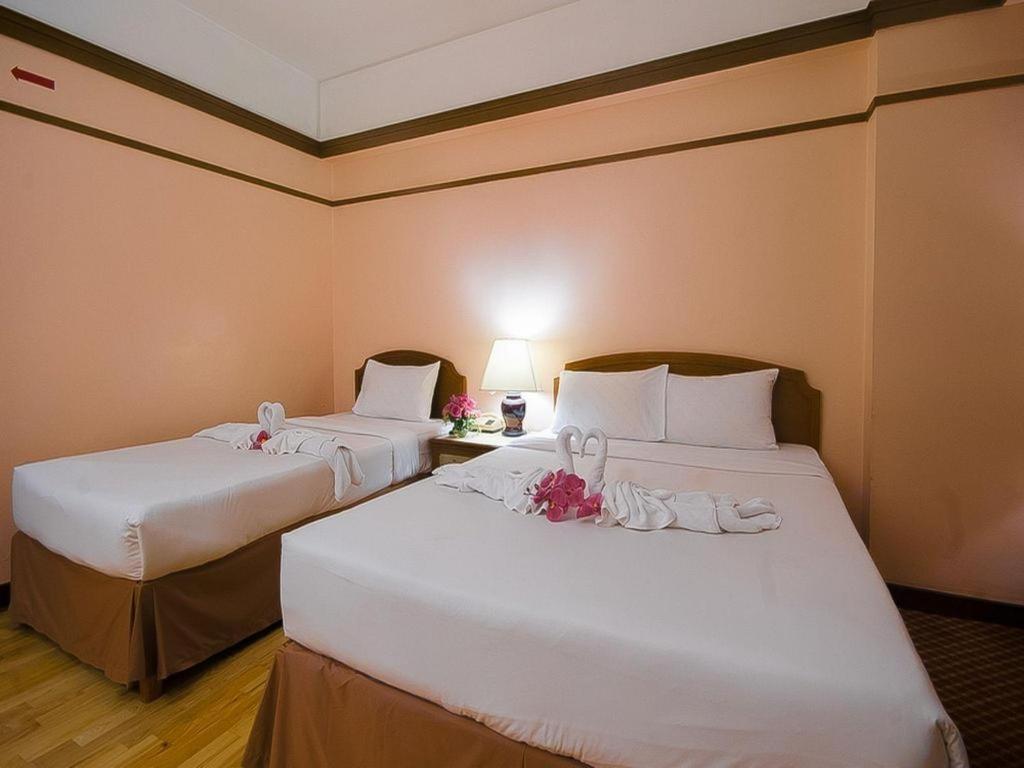 Grand Plaza Hotel 3*