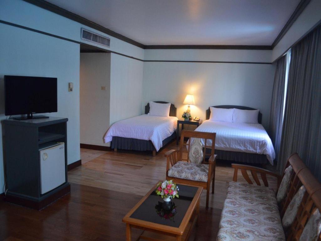 Grand Plaza 3*