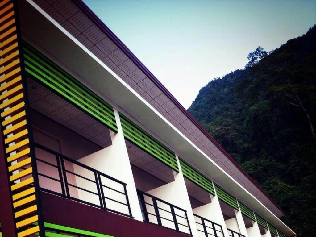 Chaison Hill Khanom