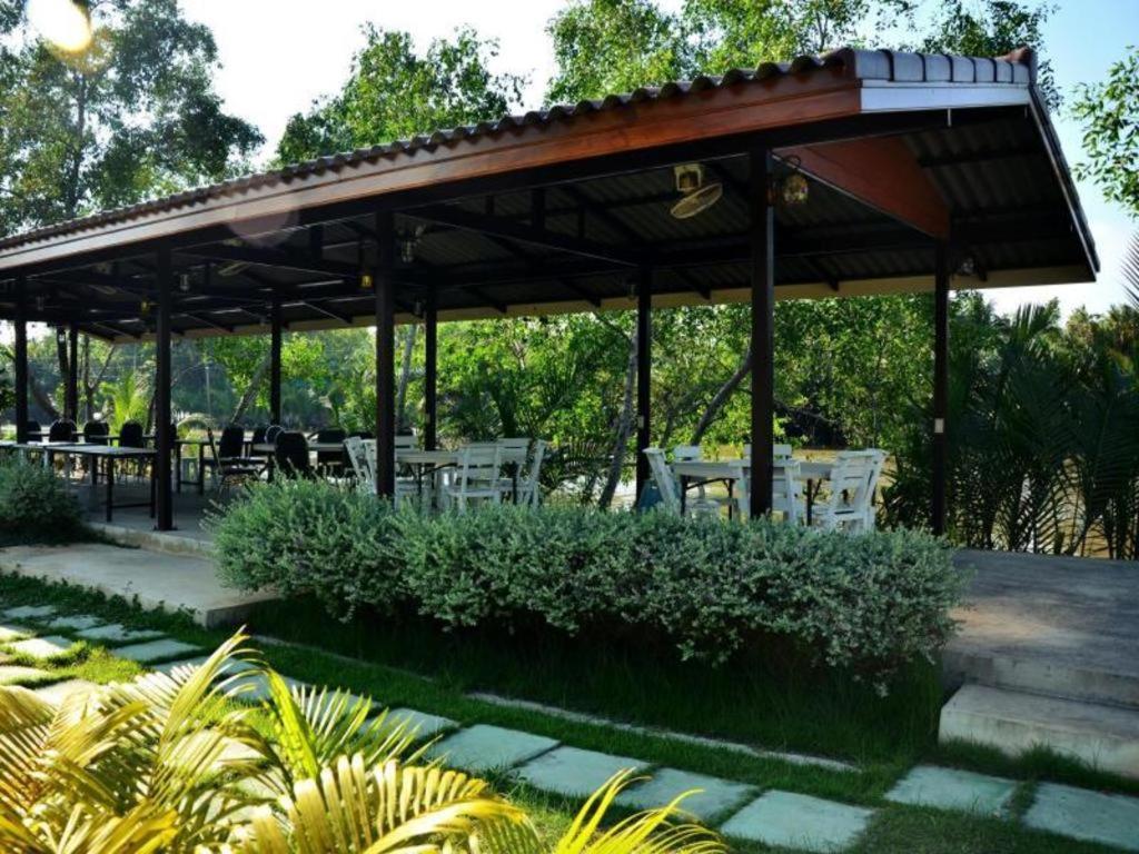 Resort Baan Suan Nuan Ta