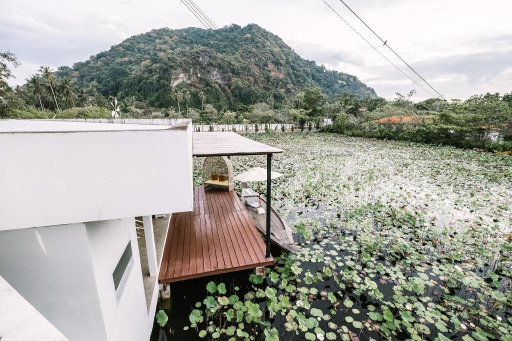 Anavilla Tangke 3* Khanom