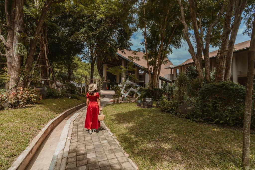 Hotel River Kwai Village 4*