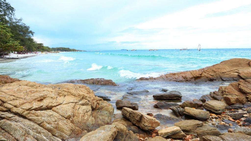 Resort Aqua Beads Samed Koh Samet
