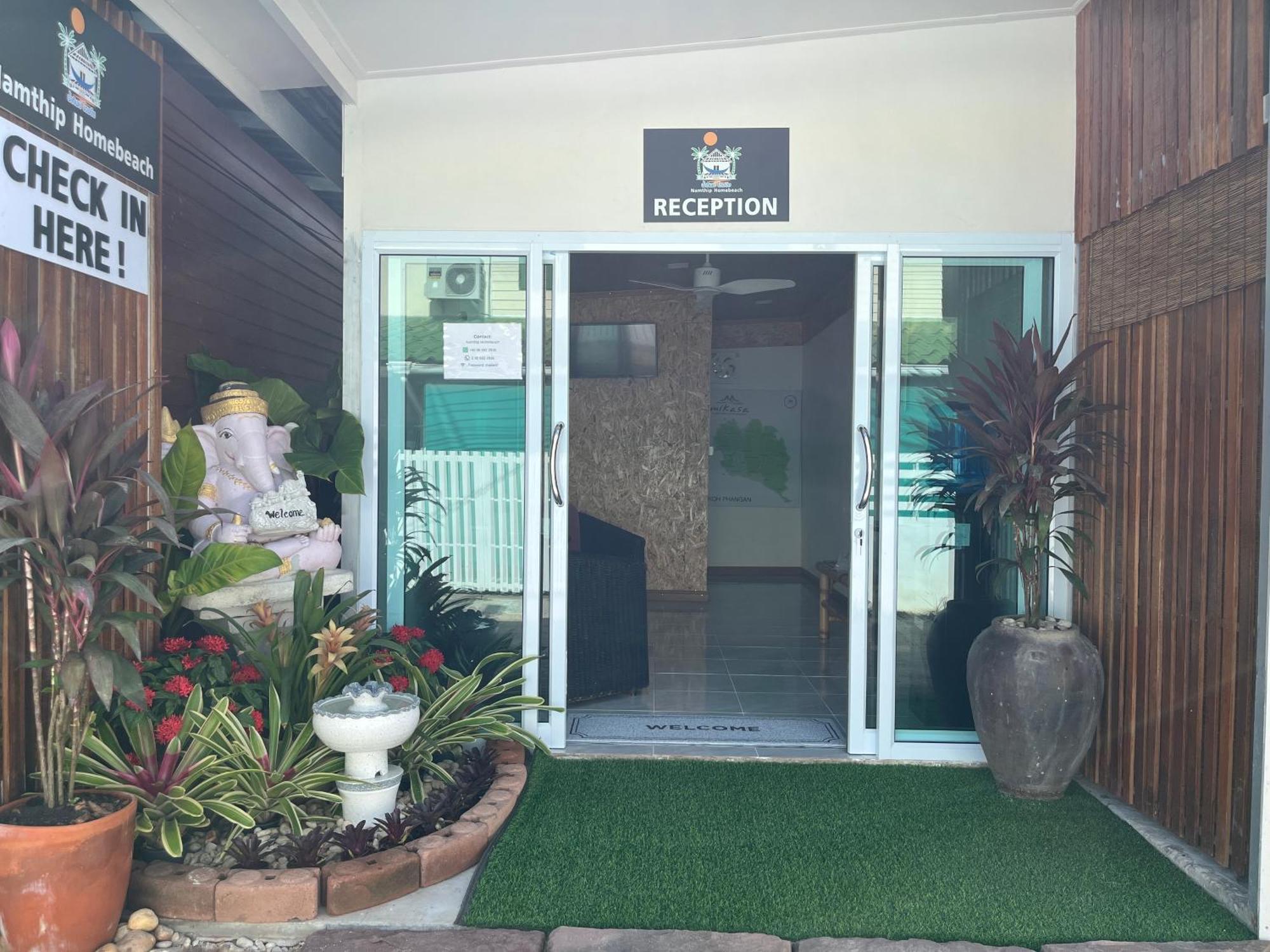 Namthip Homebeach Baan Tai