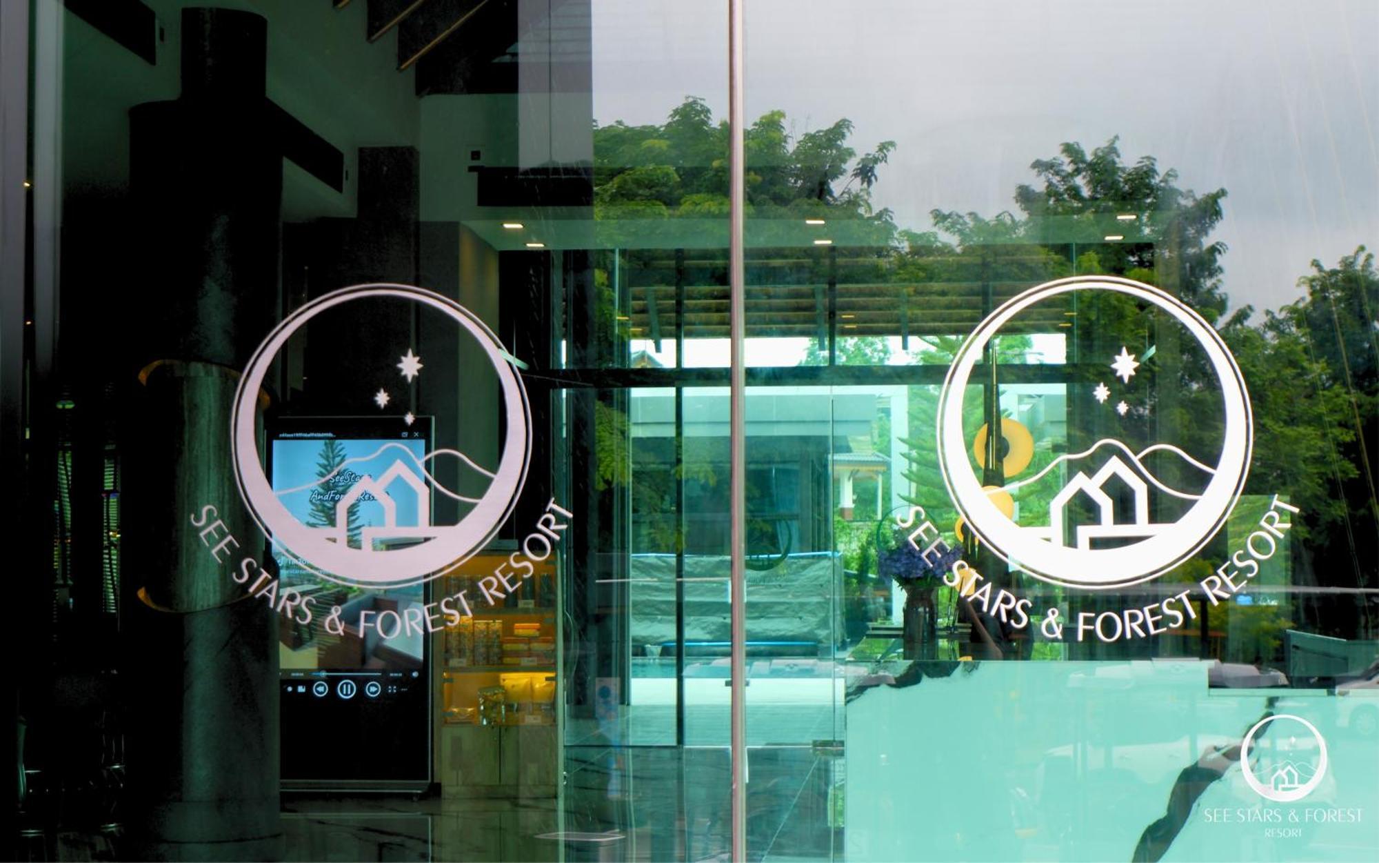 Stars & Forest Resort *