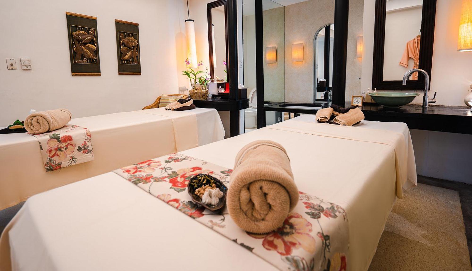 Centara Yai 4*
