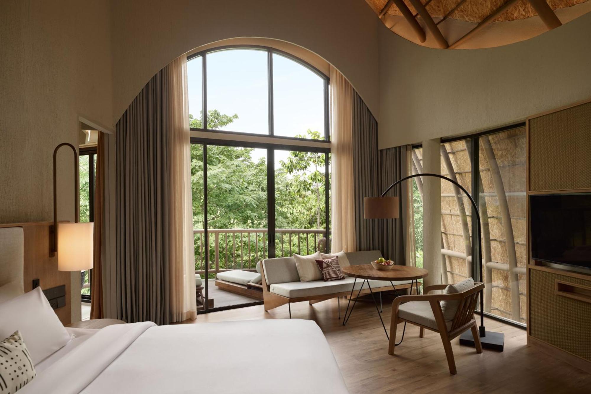 Dusitd2 Khao Yai Mu Si