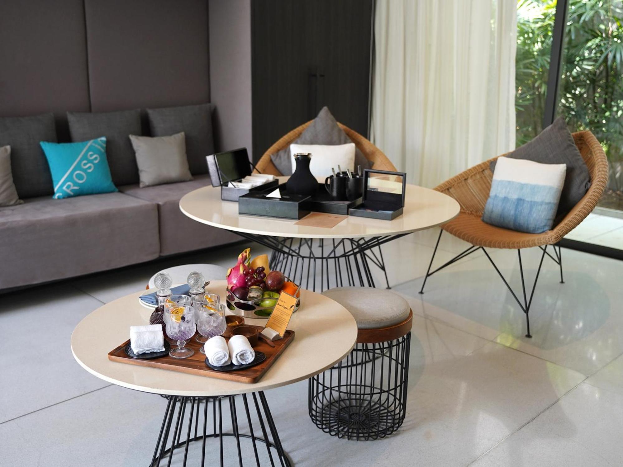 Resort Cross Pattaya Oceanphere - Formerly X2 Pattaya Oceanphere Na Chom Thian