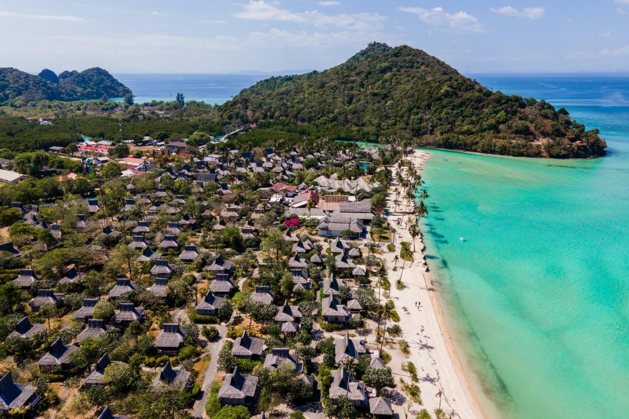 Saii Island Village Resort 5*