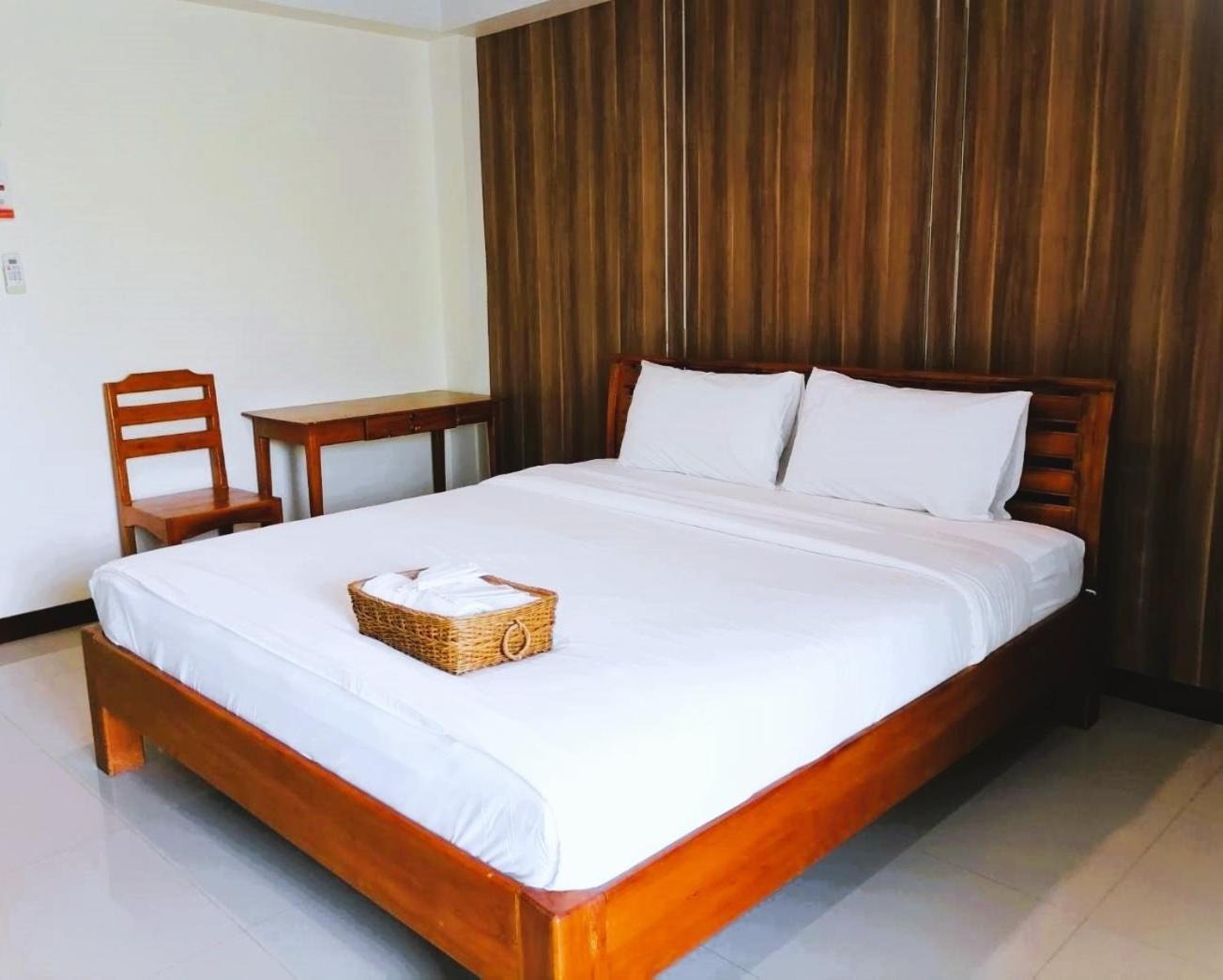 Grand Hotel Lopburi