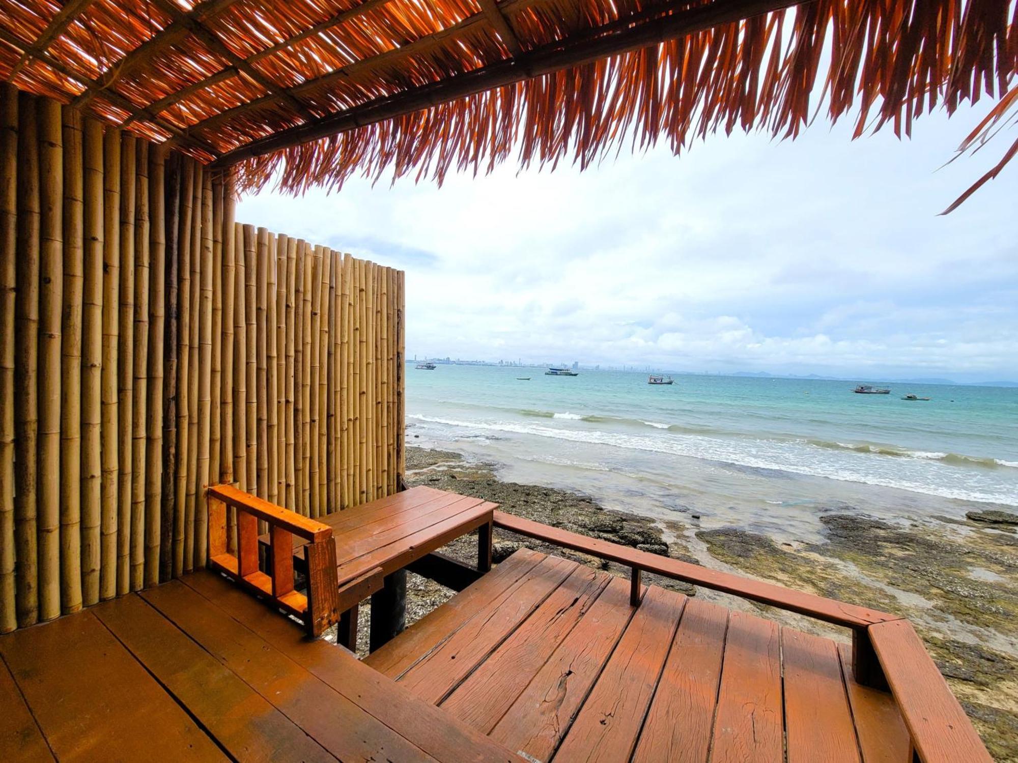 Baan I Talay On Sea