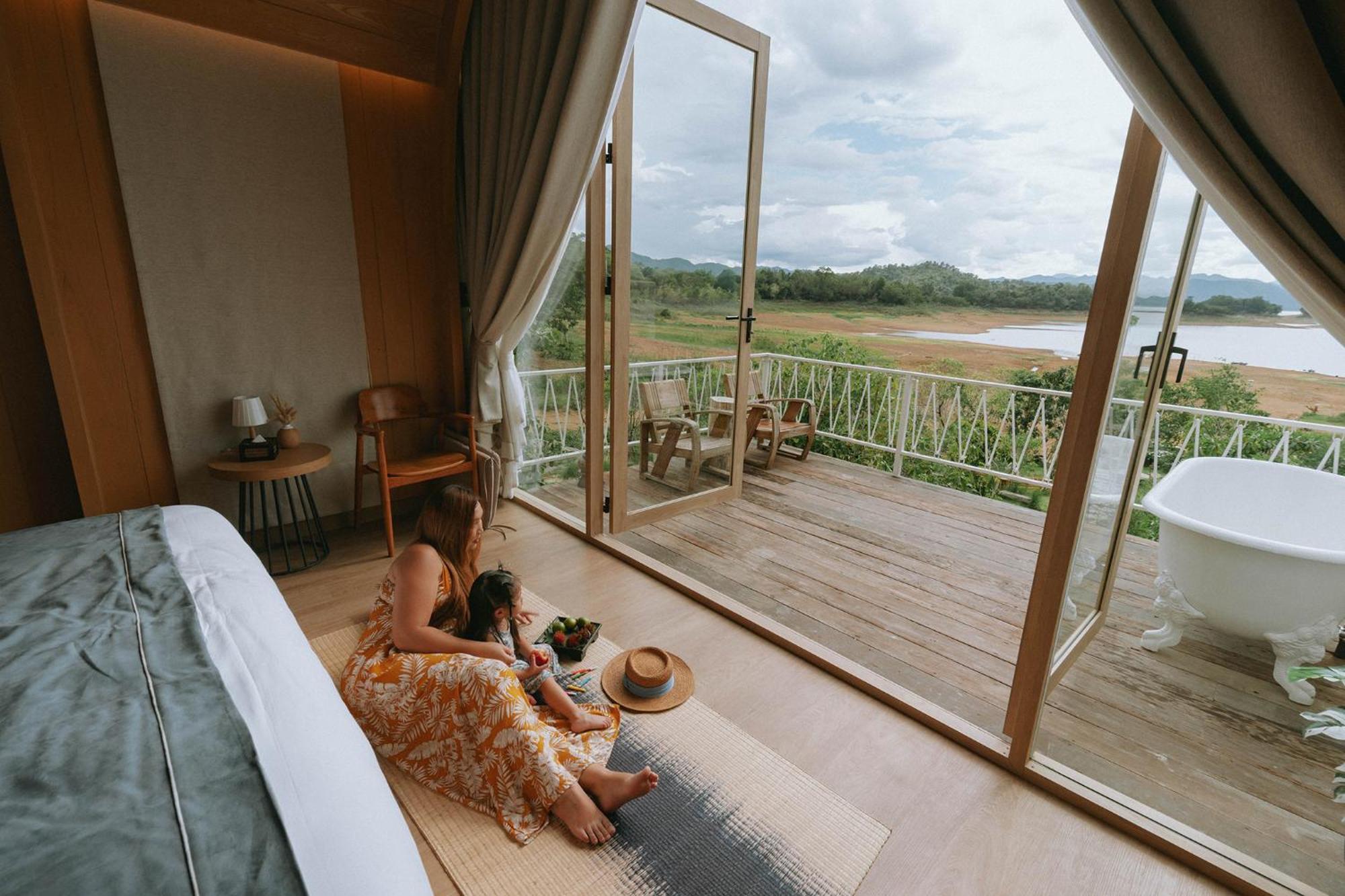 Le La And Resort