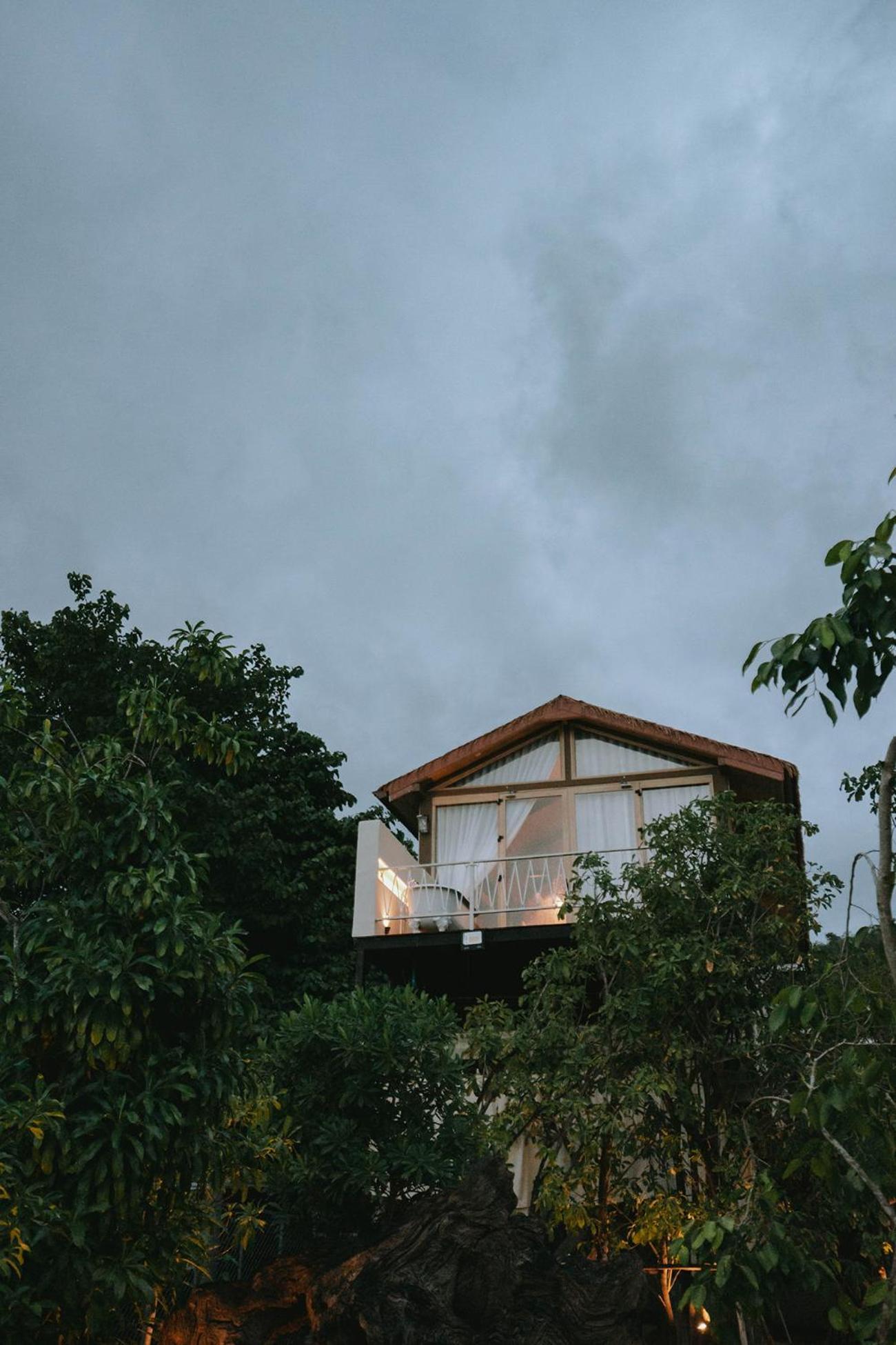 Le La And Resort *