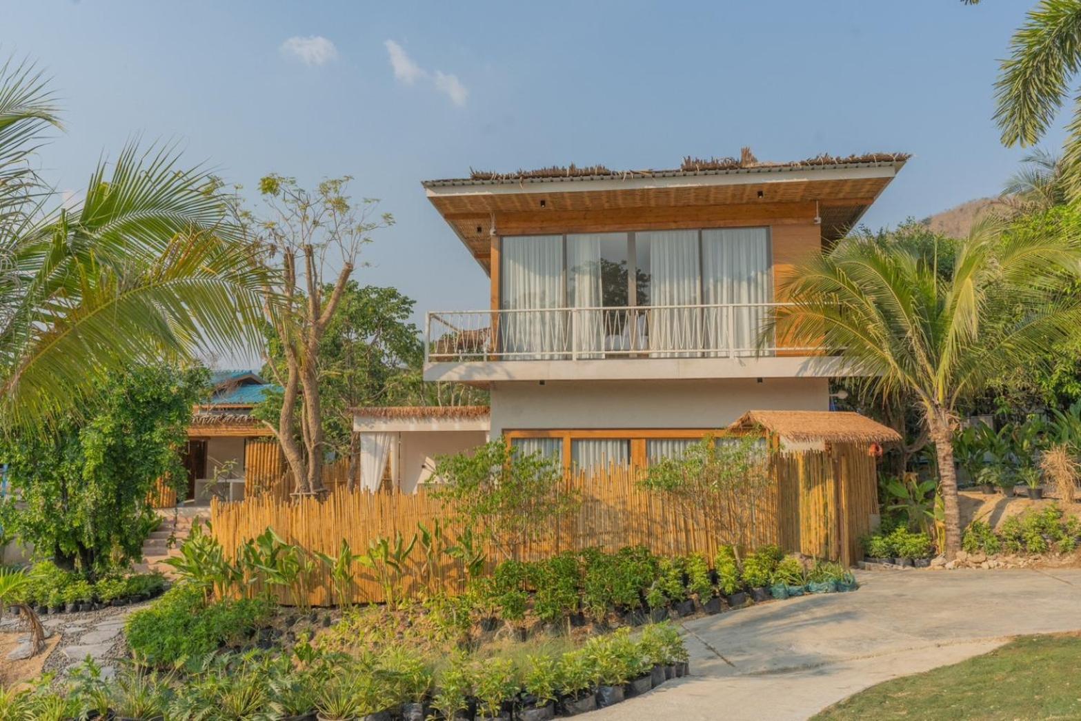 Le La And Resort