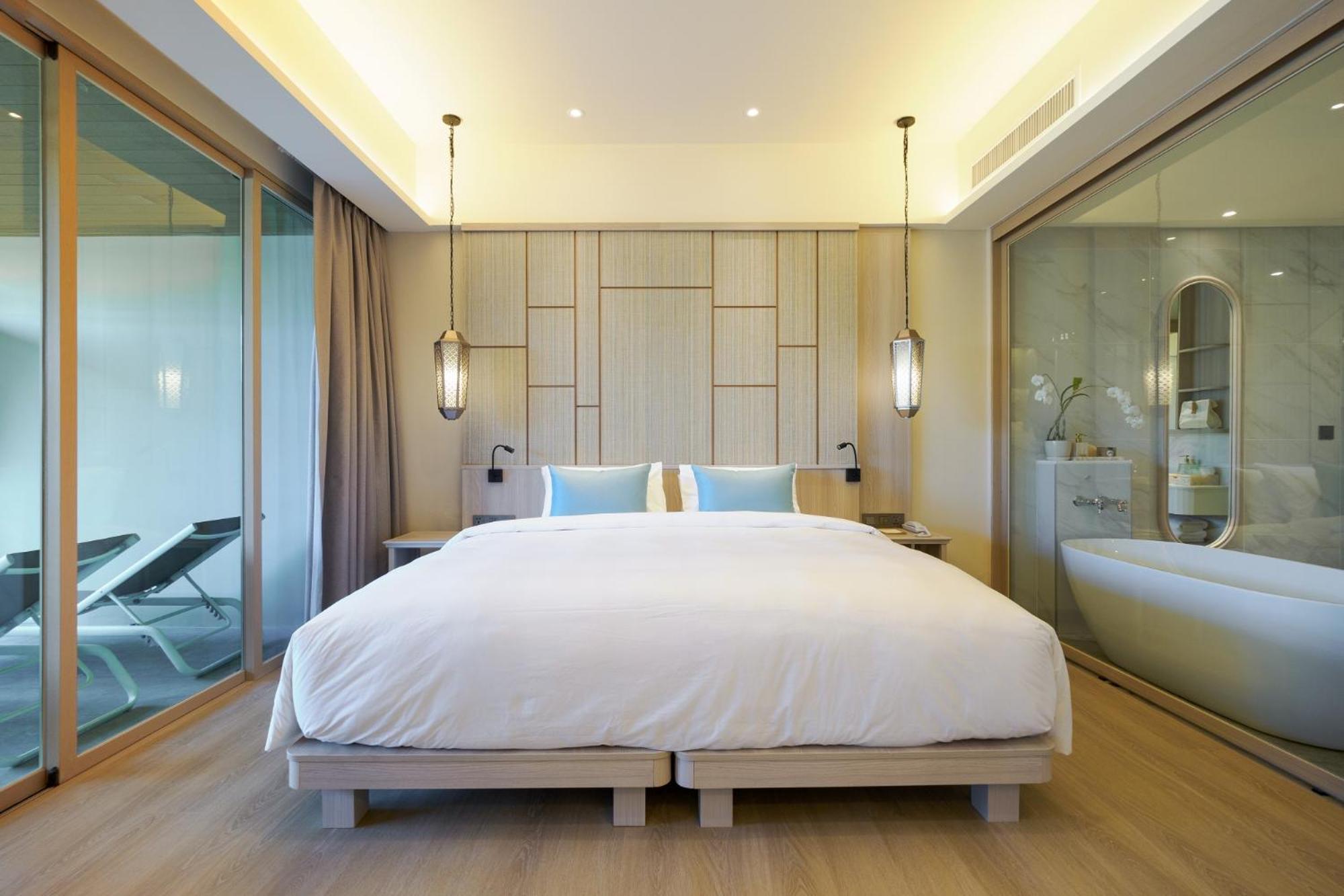 Hotel The Little Shore By Katathani