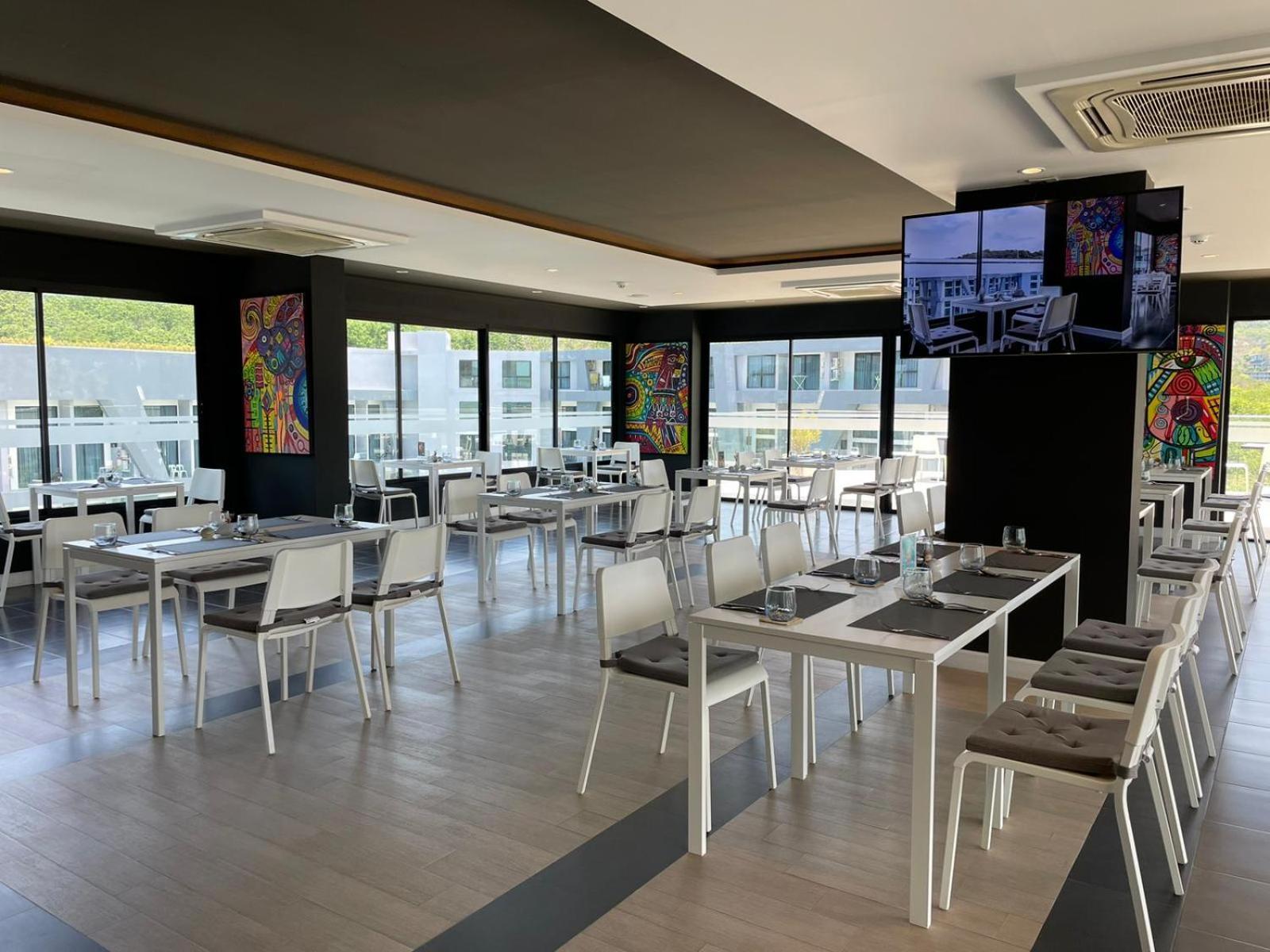 Utopia Naiharn By Fred&com Phuket